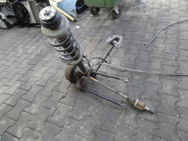 DACIA DUSTER II 1.2 TCE 4x4 Giunto di Sospensione Posteriore Sinistro OEM image 4