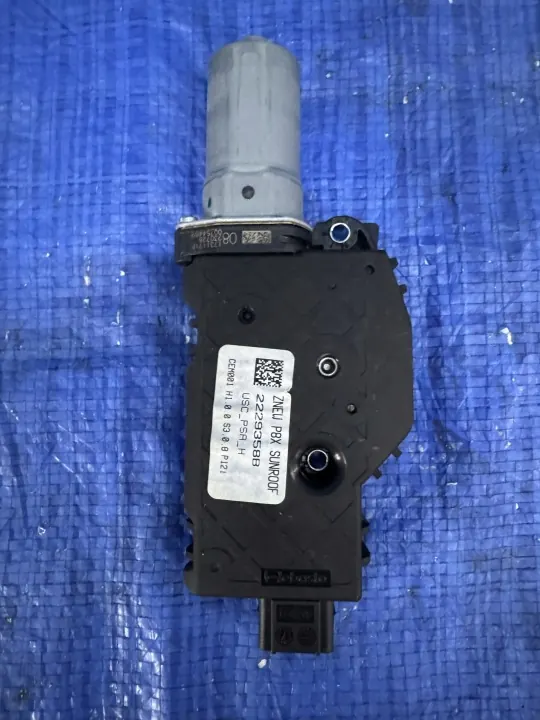 Kattoluukun moottori OEM 2229358B DS7 Lift E-Tense image 7