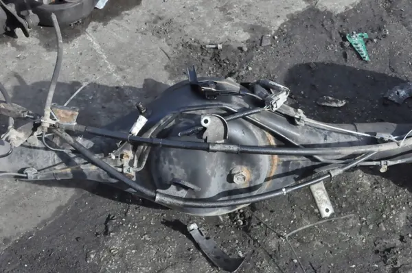 Toyota Hilux VIII 2.4D Hinterachse OEM 41110-0K820-A image 10