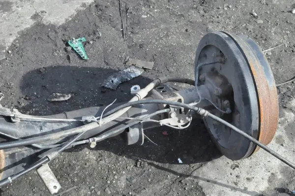 Toyota Hilux VIII 2.4D Hinterachse OEM 41110-0K820-A image 6