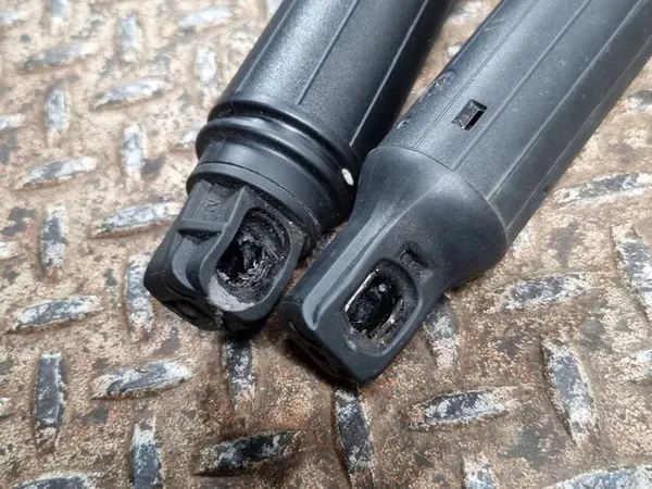 Volkswagen Tiguan Allspace 2022 Bakluckdämpare image 2