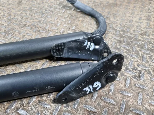 Volkswagen Tiguan Allspace 2022 Bakluckdämpare image 3