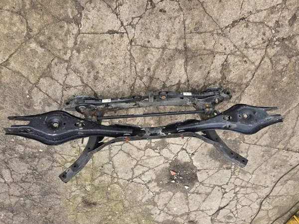 BELKA ZAWIESZENIA Bakaxelbalk för Hyundai i30 III N image 3
