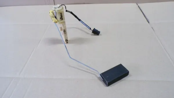 Capteur de niveau de carburant AUDI A4 B5 1.8 T 8D0919673C image 3