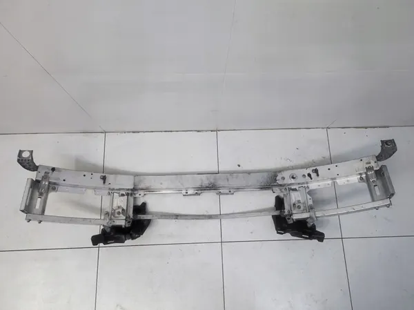 Barra di rinforzo paraurti anteriore Mercedes C-Class W206 OEM image 8