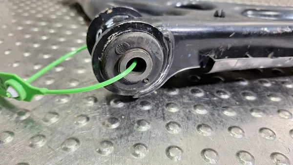 SKODA KAMIQ 2023 R 1.5 TSI Braccio Oscillante Sinistro 2Q0407151E image 8