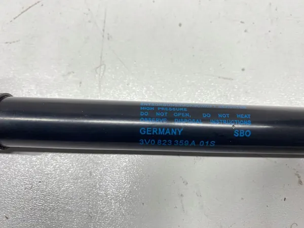 Gasfjäder framhuvud Stötdämpare Skoda Superb 3 III 2015- image 3