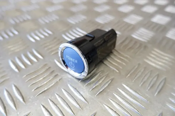 Botón Start/Stop OEM 8961130142 para Toyota RAV4 V image 2