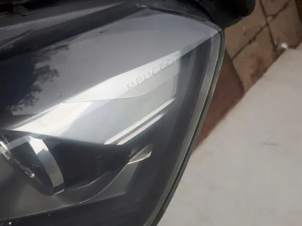 Linker Koplamp Peugeot Partner IV Rifter 17-22 9816827280 image 10