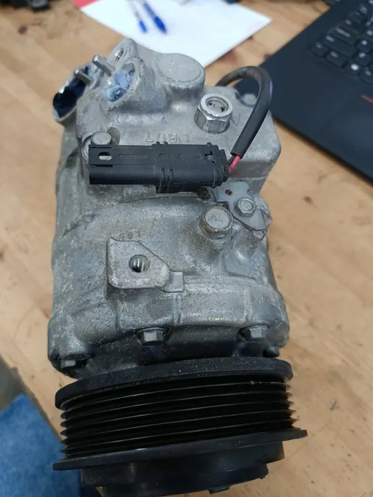 Compressore aria condizionata BMW F30 F31 F32 F33 N20 OEM 9216467 image 3