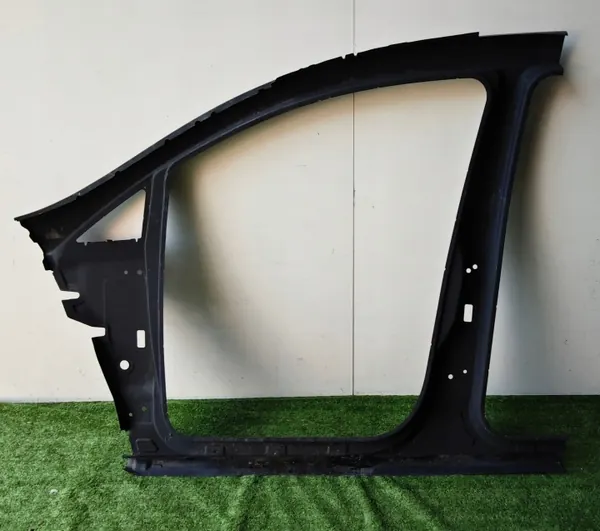 Oikea A-pilaripäällyste OEM 5P0809606H SEAT Altealle image 4