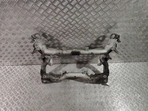 UTO17029 Voorste Hulpframe voor Mercedes CLS C218 AMG image 2