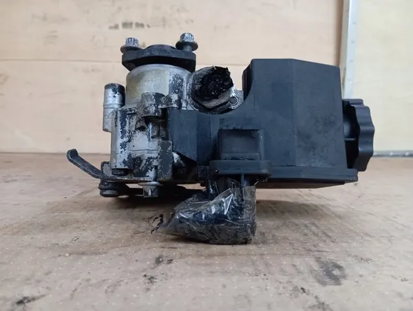 Mercedes-Benz Hydraulikpump A0024663001 image 2