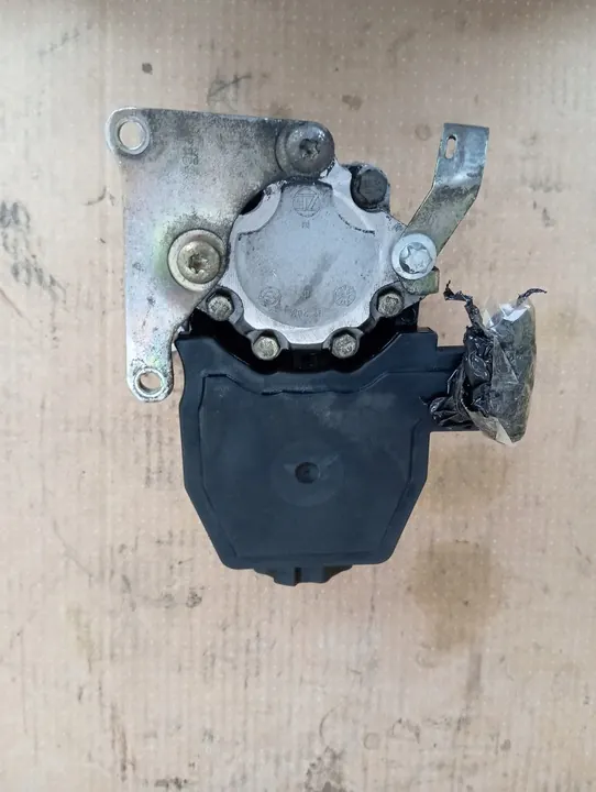 Mercedes-Benz Hydraulikpump A0024663001 image 5