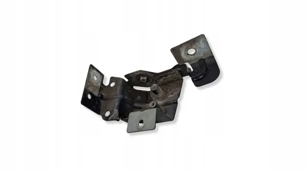 Främre höger stänkskärmsfäste OEM FK7216E128 image 4