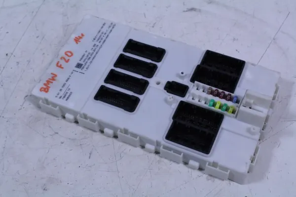 Module FEM BMW OEM 9352861 pour F30/F31 image 2
