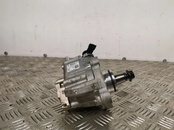 Pompe d'injection OEM 0445010734 pour Honda CR-V image 3