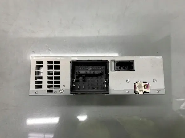 Audi A4 B8 Radio Tuner Lezer OEM 4G0035056 image 4