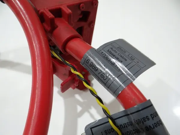 Terminal positivo pirotécnico BMW OE 6989780 image 3