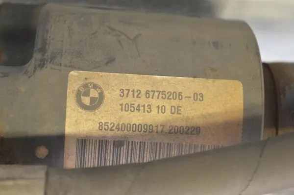 BMW 5 F10 Bakaxelstabilisator OEM 37126775206 Begagnad image 4