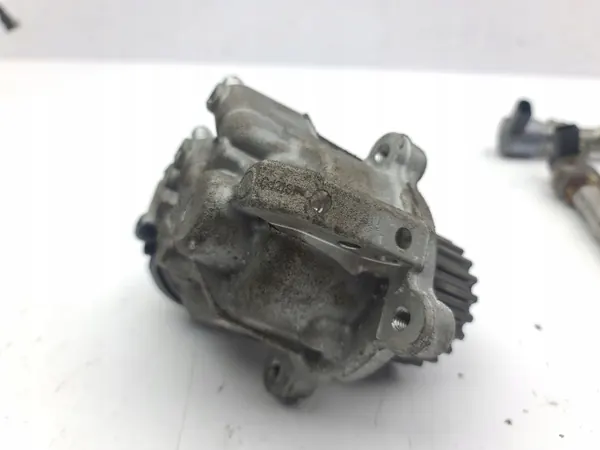 Juego de inyección Audi A4 B9 OEM 04L130755E image 4