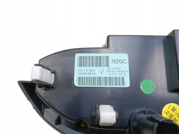 Kia Carens IV airco-bedieningspaneel OEM 97250-A4200 image 3