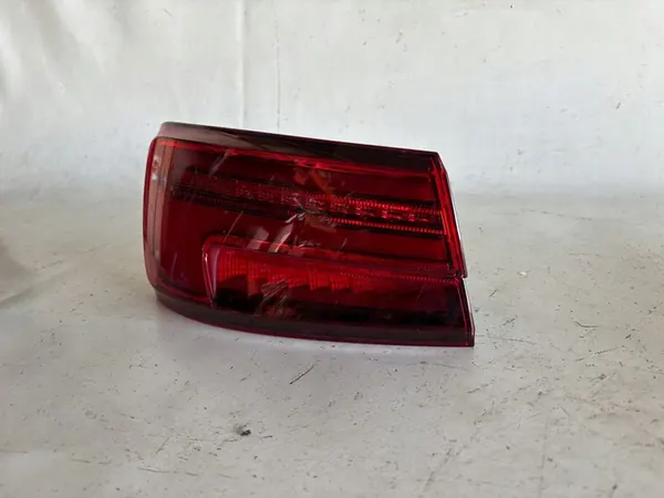 Luz trasera LED izquierda Audi A3 8V Sedan Lift image 2