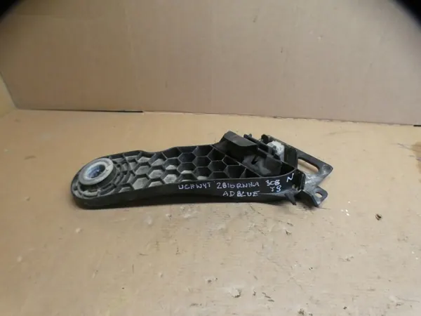 Suporte de tanque AdBlue OEM 9805755780 image 2