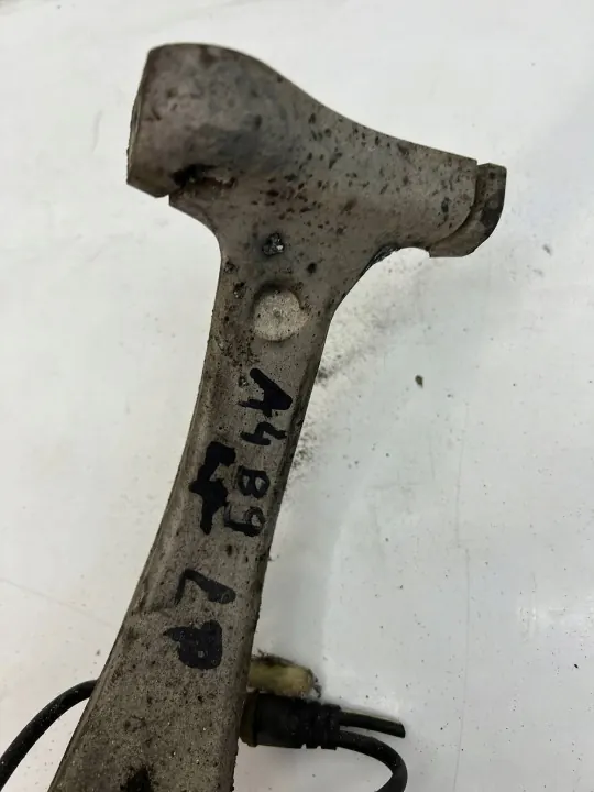 Mangueta Izquierda Delantera Audi A5 8W OEM 8W0407241F image 4