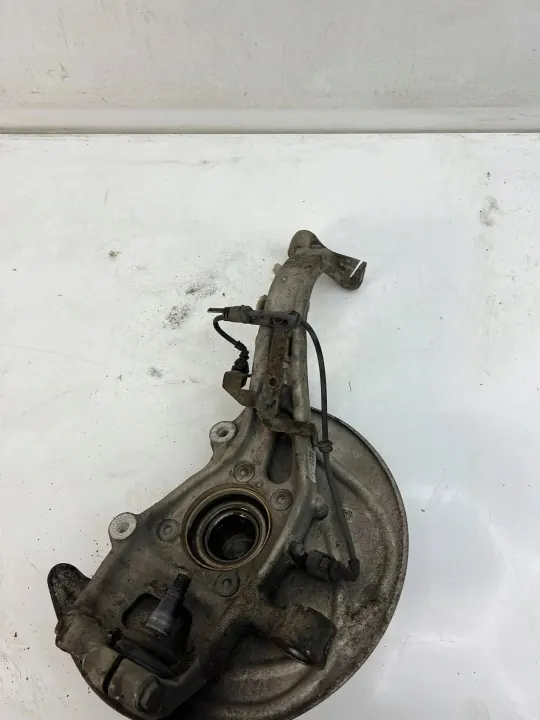 Mangueta Izquierda Delantera Audi A5 8W OEM 8W0407241F image 5