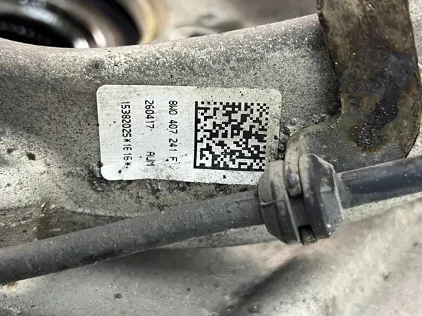Mangueta Izquierda Delantera Audi A5 8W OEM 8W0407241F image 6