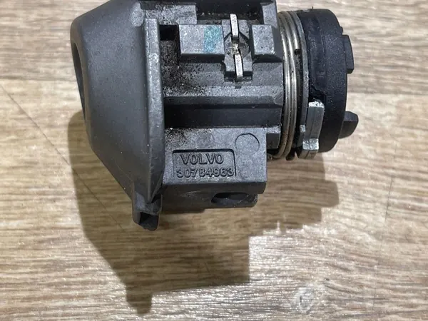 Linker Deurslot Cilinder Volvo 30784963 image 4