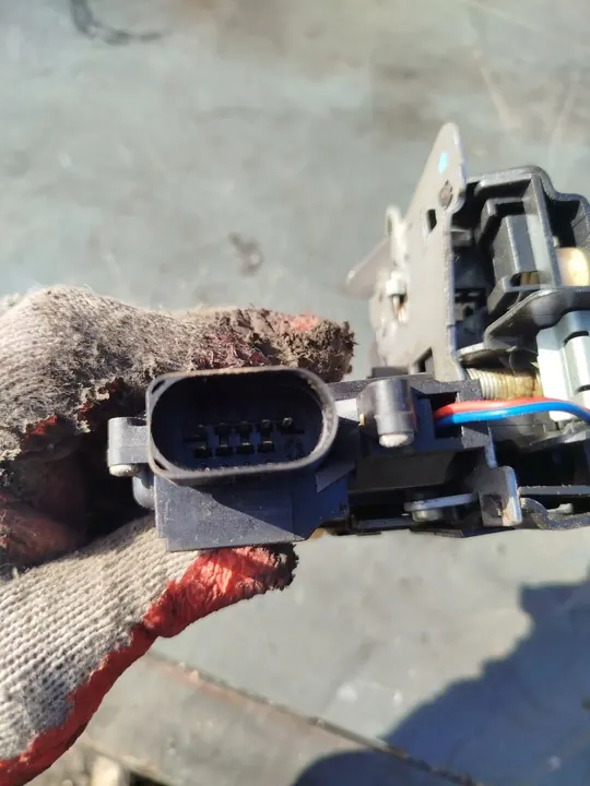 Linke Vordertürschloss für Audi A4 B6 2001-2004 OEM 4B1837015G image 4