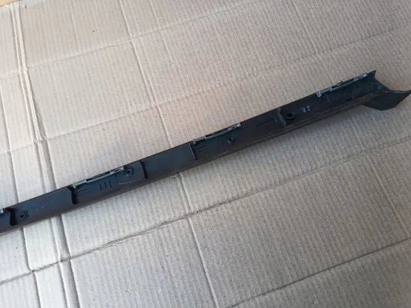Rechte Windschutzscheibenleiste OEM 9817213677 für Peugeot 3008 image 5