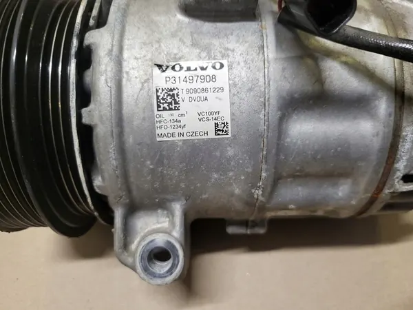 Compresseur de climatisation Volvo XC60 II XC90 S90 V90 OE image 2