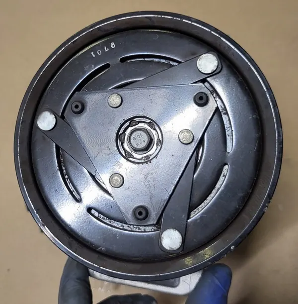 Compresseur de climatisation Volvo XC60 II XC90 S90 V90 OE image 3