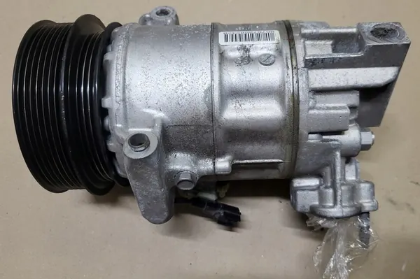 Compresseur de climatisation Volvo XC60 II XC90 S90 V90 OE image 4