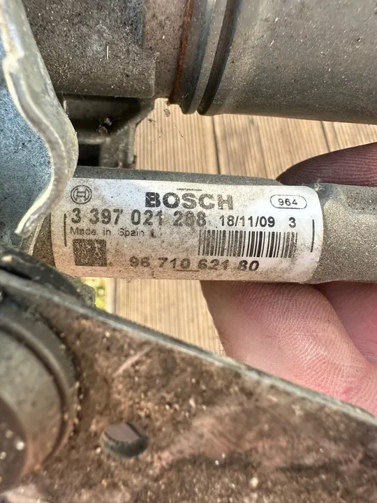 Oikea pyyhkijän moottori Peugeot 3008 image 4