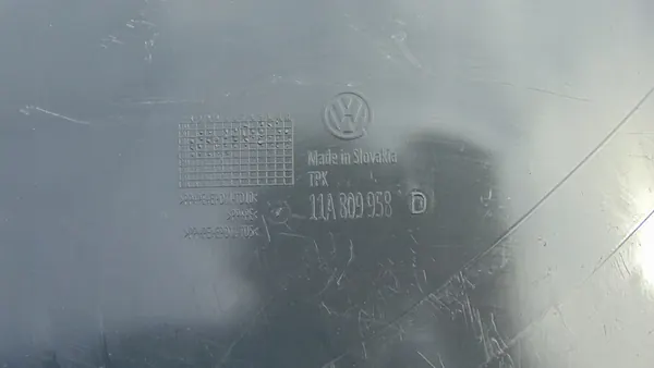 VW ID.4 Front Right Wheel Arch 11A809958D image 3