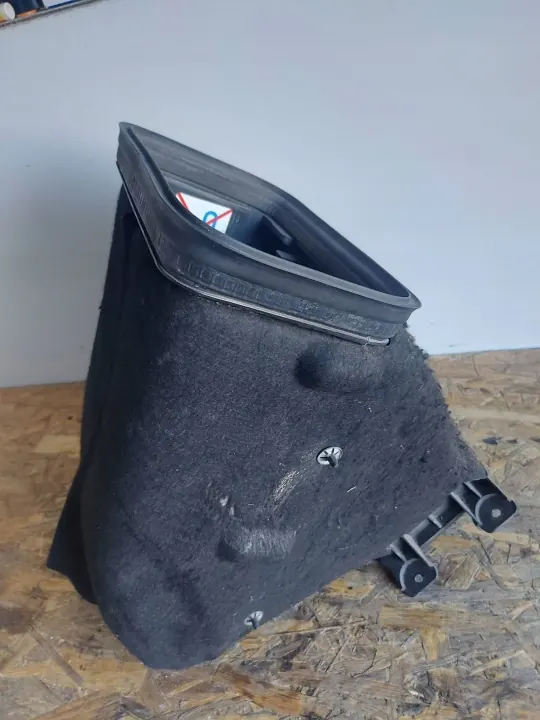 OEM A906 Ohjaamon ilmanotto Mercedes Sprinter W906 image 2