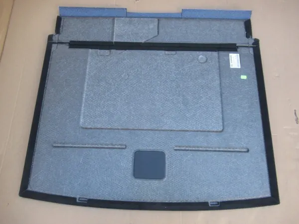 Audi Q3 F3 83A Tavaratilan pohja OEM 83A861529B image 4