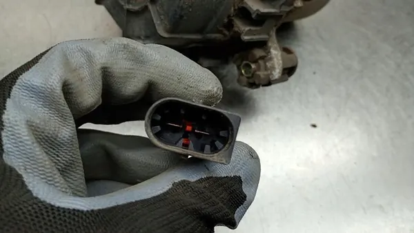 Bomba de aire secundaria Peugeot 206 1.4B 02R 9627006580 image 5