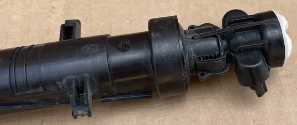 Ajovalopesuri Oikea Audi A6 C8 OEM 4K0955101 image 3