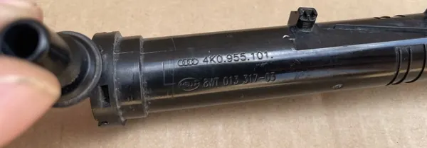 Ajovalopesuri Oikea Audi A6 C8 OEM 4K0955101 image 4