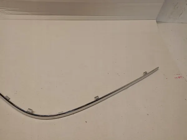 Moldura de parachoques delantera izquierda Mercedes W210 A2108850774 image 5