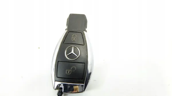 Comando Mercedes GLA OEM ESD-1206521C - Usado image 2