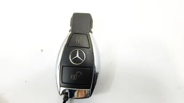 Comando Mercedes GLA OEM ESD-1206521C - Usado image 7