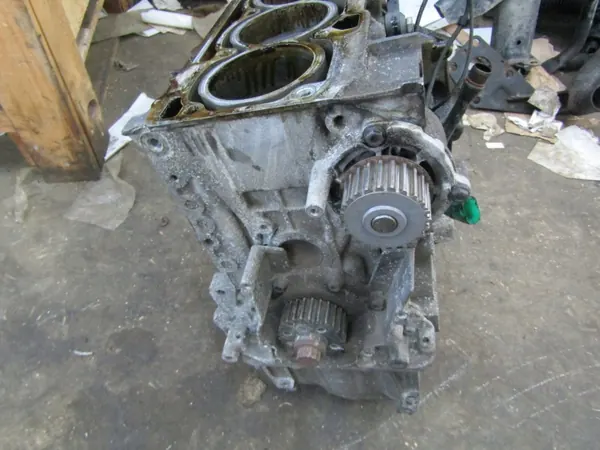 Moottorilohko OEM AK-6-90523 VW Passat B5 FL:lle image 6