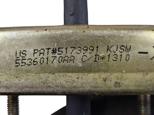 Butée de porte arrière Jeep OE OEM 5173991 image 5