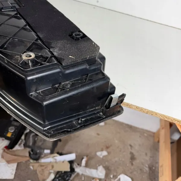 Gebruikte onderste kofferbakplank box OEM JPF1T0867705H image 7